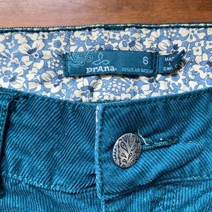 Women’s very gently used Prana teal corduroy pants